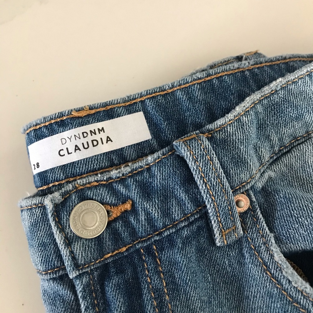 Embroidered high waisted mom jeans